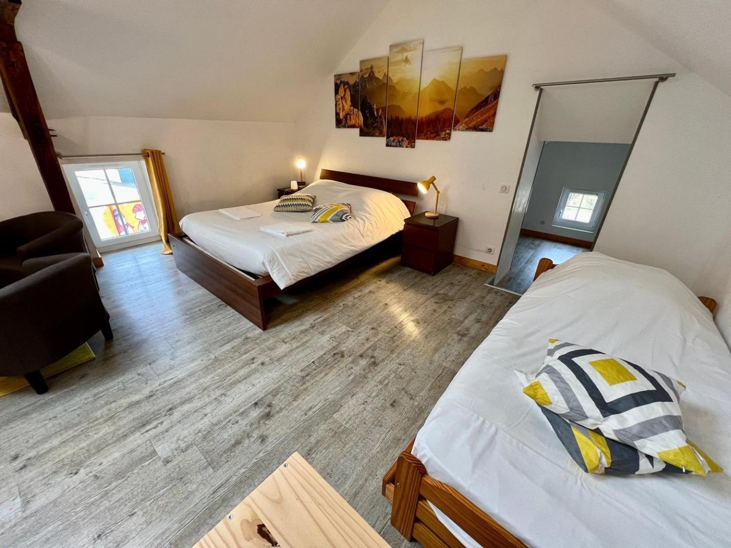 Chez Marcel - Maison 3 Chambres Lussac-les-Châteaux Eksteriør billede
