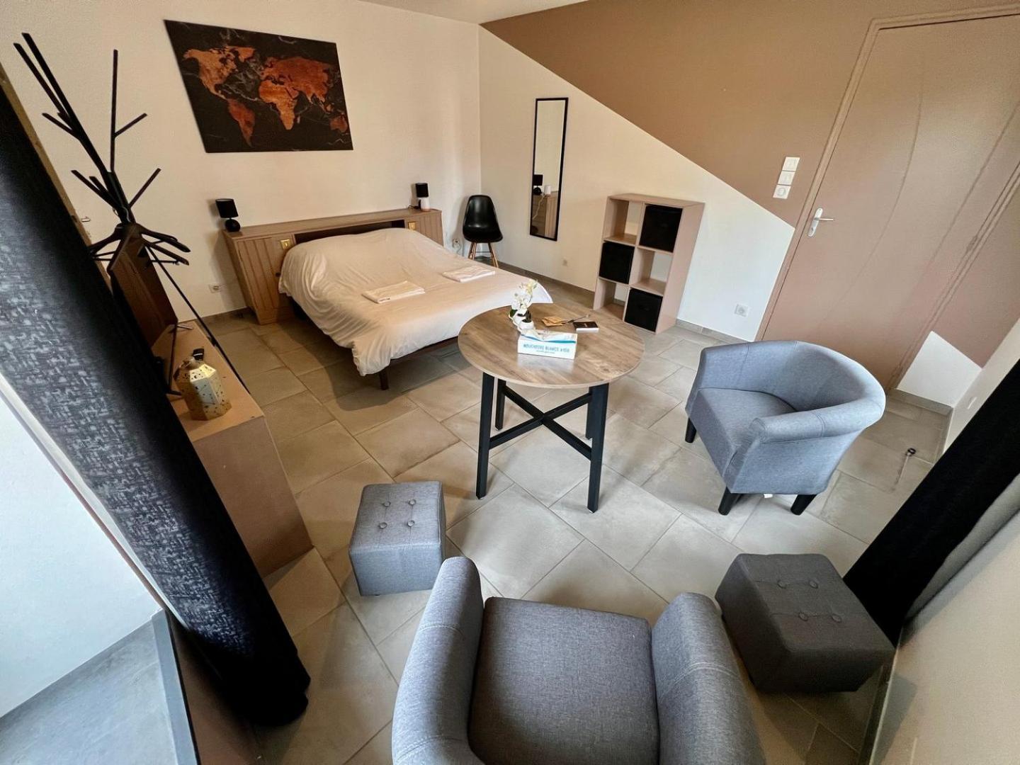 Chez Marcel - Maison 3 Chambres Lussac-les-Châteaux Eksteriør billede