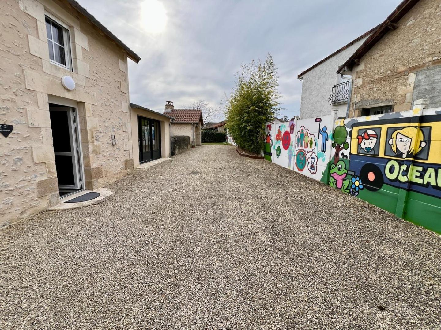 Chez Marcel - Maison 3 Chambres Lussac-les-Châteaux Eksteriør billede