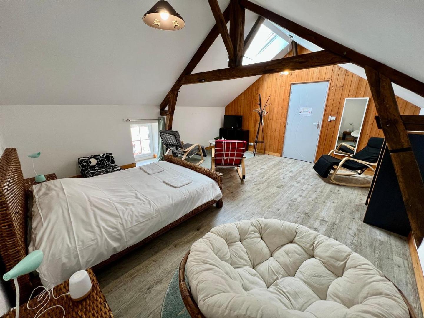 Chez Marcel - Maison 3 Chambres Lussac-les-Châteaux Eksteriør billede